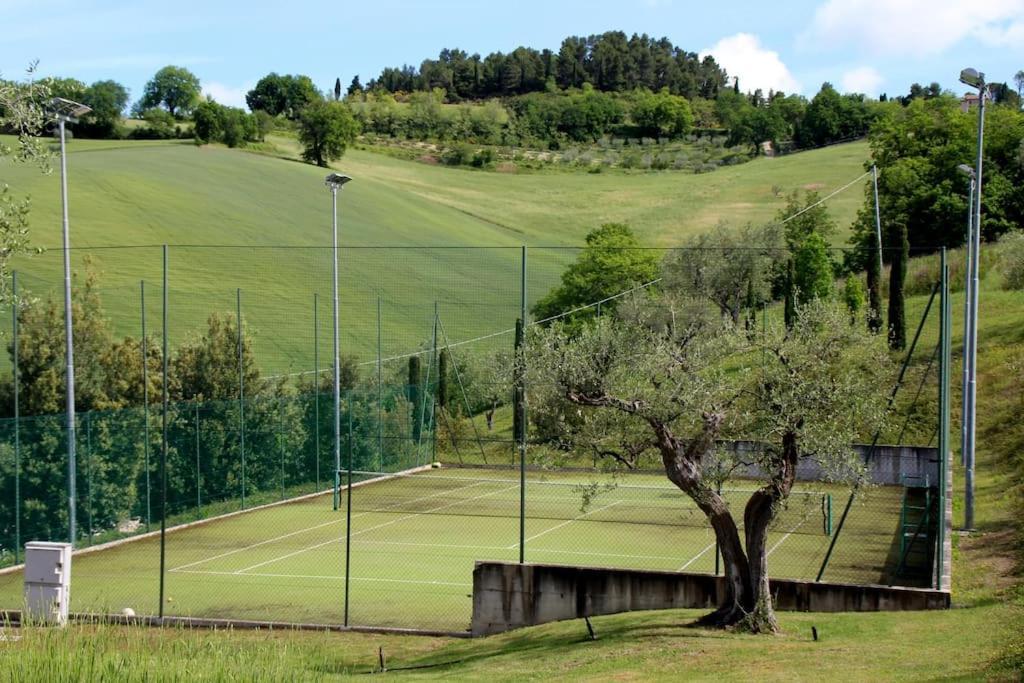 Apartment In Historic Villa With Pool And Tennis Bargni Exterior foto